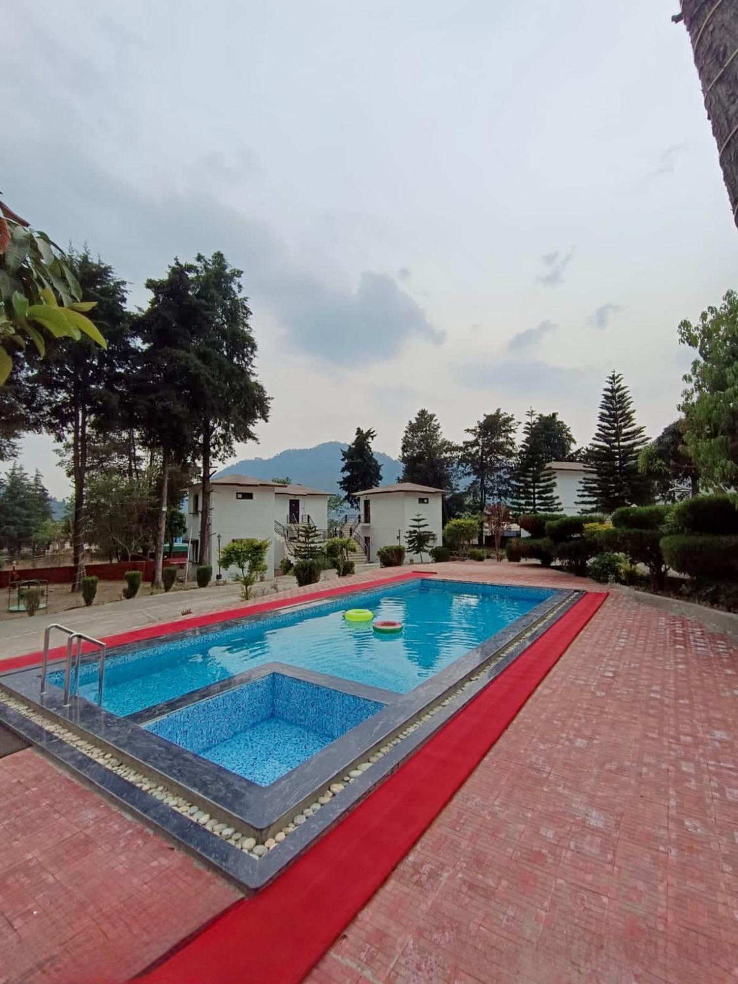 Shikha Resort Ewentbliz Bhīm Tāl Exterior foto